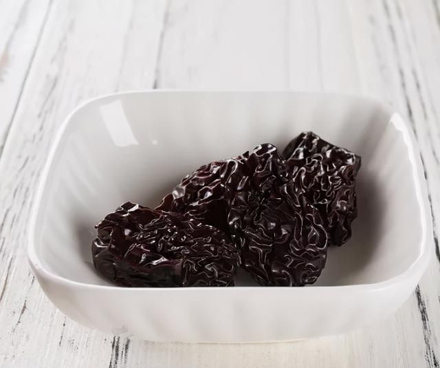 黑枣！传统补肾佳品，煲汤煮茶，润心肺，养血壮神提高免疫力