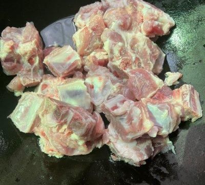 让食客踏破门槛的的莲藕排骨汤做法，学会了你也能火