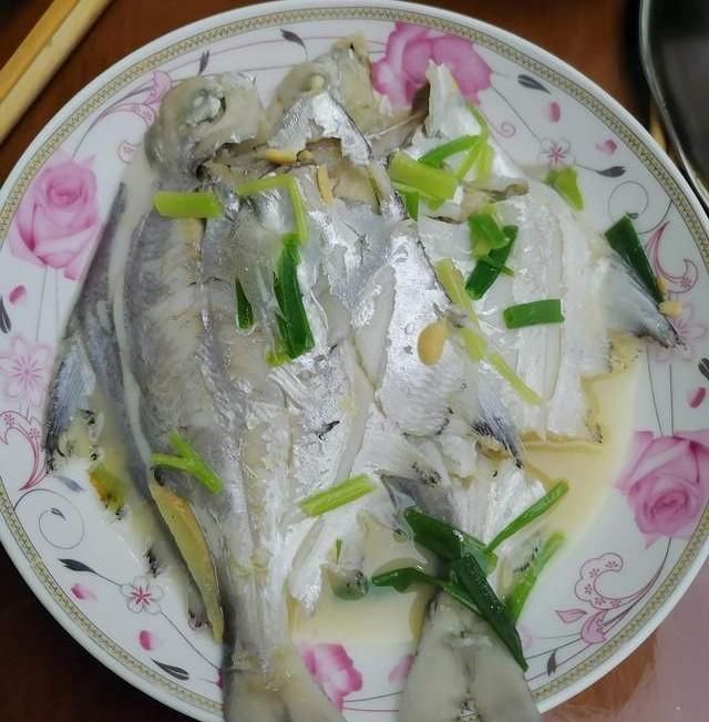 在潮汕做菜，不怕没有辣椒，就怕没普宁豆酱，是鱼肉菜都必配的