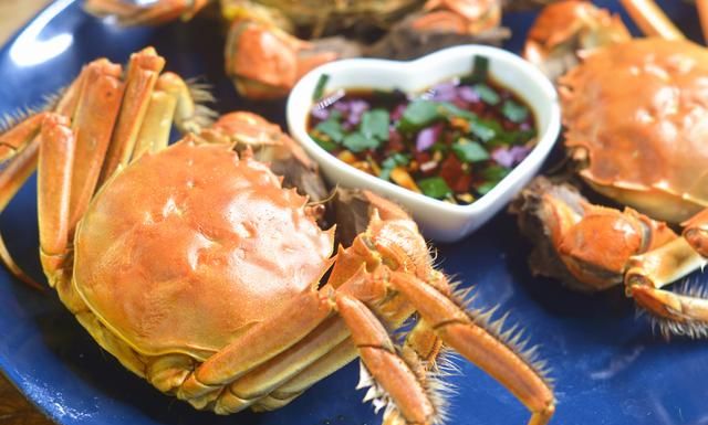 螃蟹除了清蒸，大厨再教你7种不同吃法，每天不重样，做法还简单