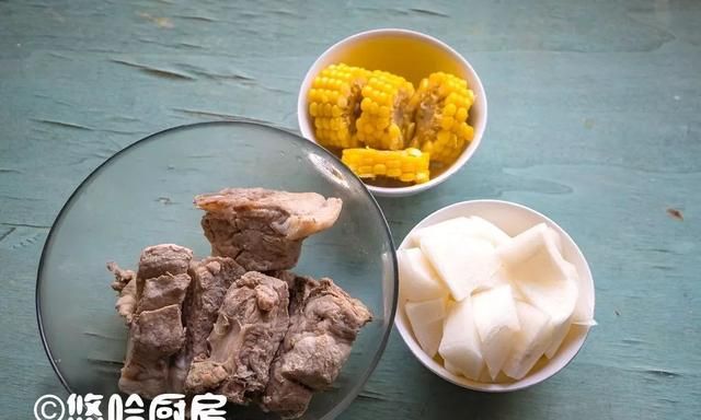 玉米排骨汤，春天常喝不上火，做法有多简单，看了就知道