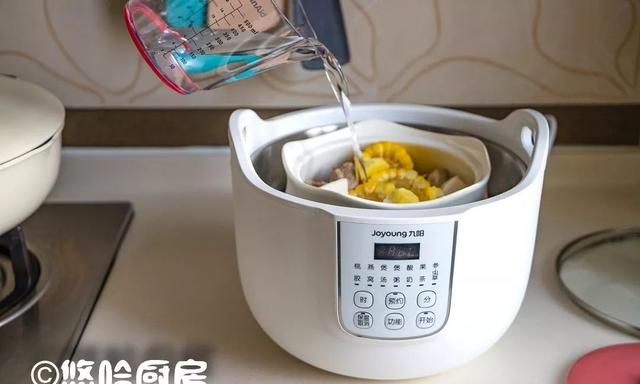 玉米排骨汤，春天常喝不上火，做法有多简单，看了就知道