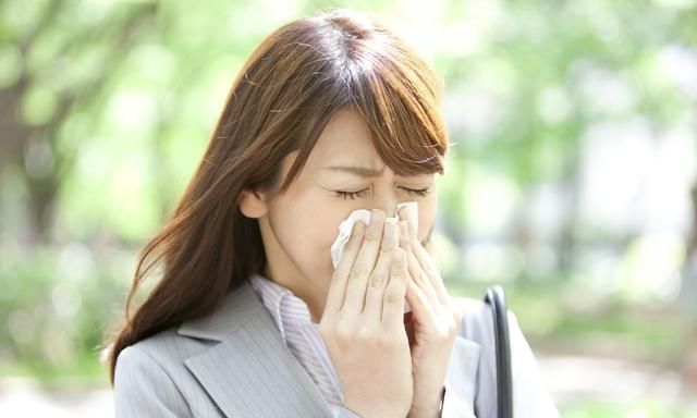 维生素C功效有哪些？吃它能预防感冒吗？听听教授怎么说