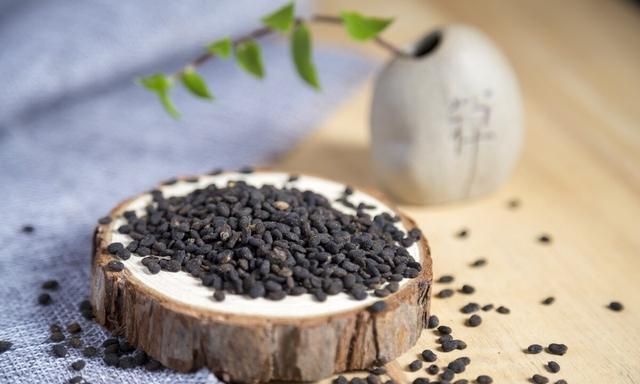送你一味菟丝子，阴阳双补，肝肾同治，虚劳补益之佳品