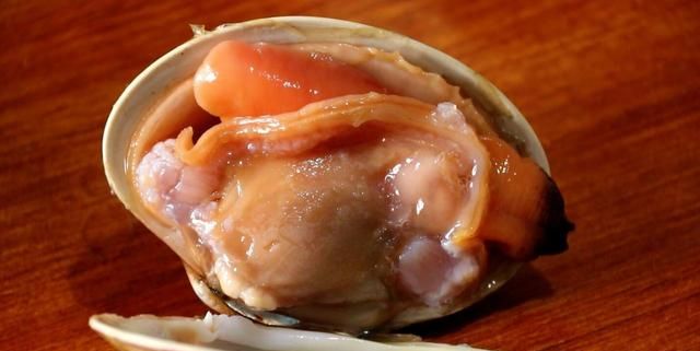 贝类海鲜这样烤着超好吃，做法特别简单，味道不比烧烤摊的差