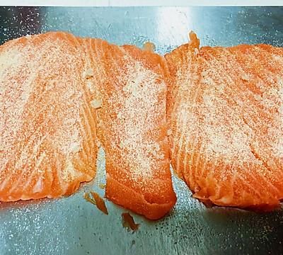 #少盐饮食 轻松生活#牛油（酥油）烤三文鱼