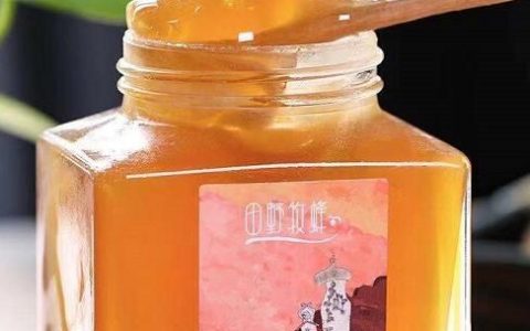 蜂蜜变黑是什么原因还能吃吗(蜂蜜颜色变黑是什么原因造成的呢)