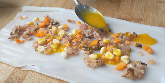 广东有名的早餐：猪肠粉家常做法，嫩滑馅香，一周吃5次也不腻