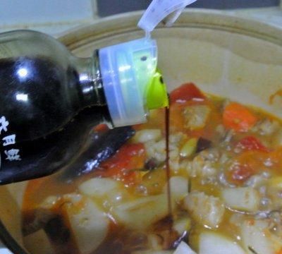跟饭店大厨学的白萝卜炖牛腩的做法，果然好吃到没朋友