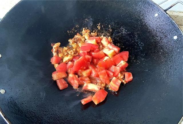 最好吃的豆角是它，白白胖胖籽圆肉厚，软烂入味，比肉还香特下饭
