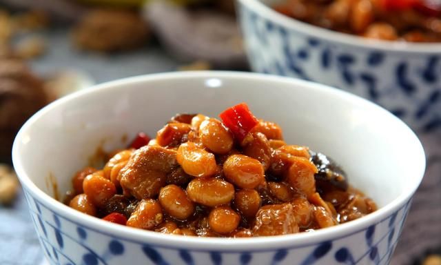 儿子就爱吃这酱豆，几元能做一大锅，夹馍拌饭、炒菜拌面吃到撑