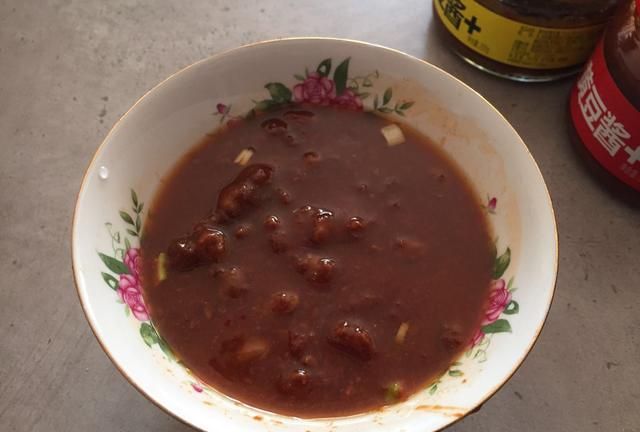 儿子就爱吃这酱豆，几元能做一大锅，夹馍拌饭、炒菜拌面吃到撑