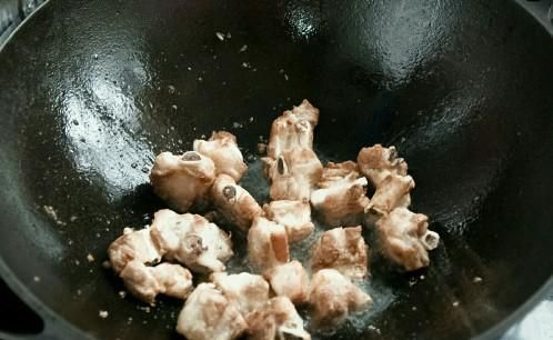 排骨怎么做好吃？豆棒烧排骨做法，您吃过吗？口感独特！