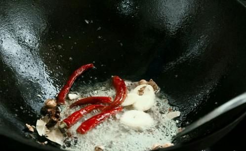 排骨怎么做好吃？豆棒烧排骨做法，您吃过吗？口感独特！
