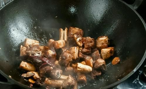 排骨怎么做好吃？豆棒烧排骨做法，您吃过吗？口感独特！