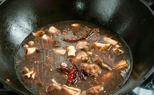 排骨怎么做好吃？豆棒烧排骨做法，您吃过吗？口感独特！