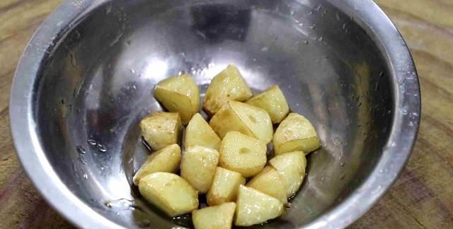 甲鱼在家怎么烹饪？厨师长教你简单又好吃的做法，教程详细无保留
