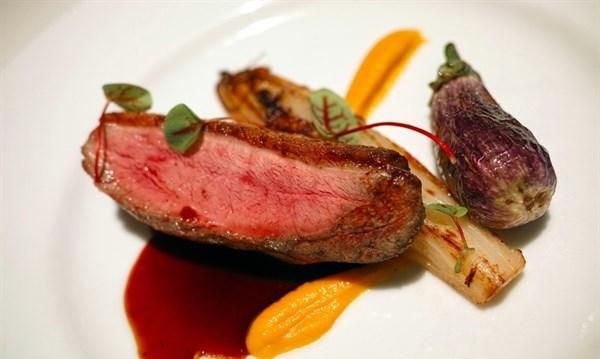 深秋最适合吃鸭子？鸭肉、鸭血、鸭肝都有不同好处，教你怎么吃