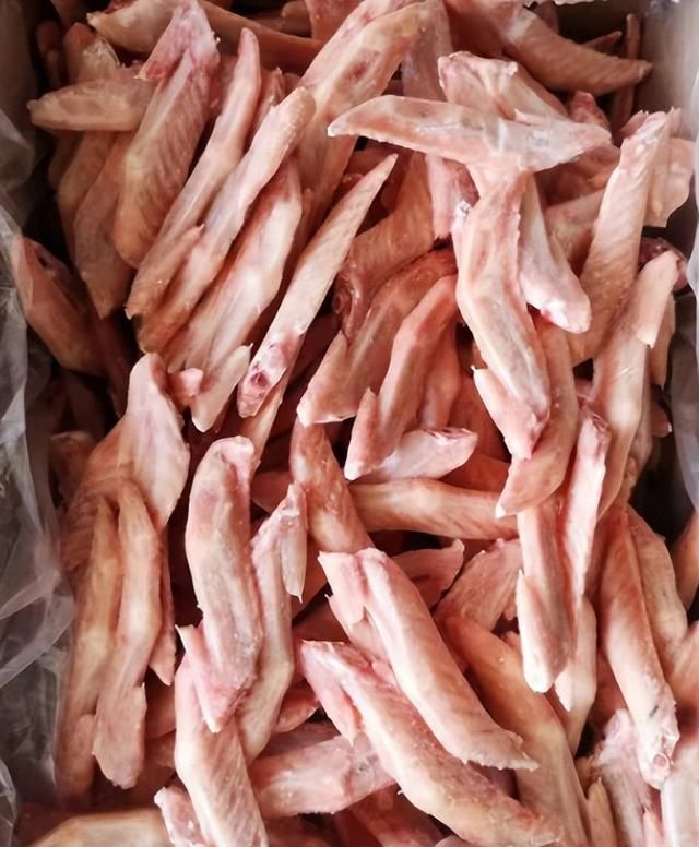鸭子身上有4个部位毒素最多，不要随便吃了，多亏卖鸭老板提醒