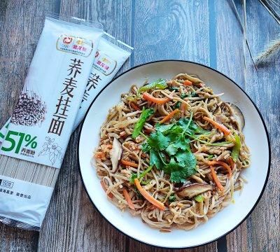 家常菜这么多，家常炒荞麦面一定不可错过