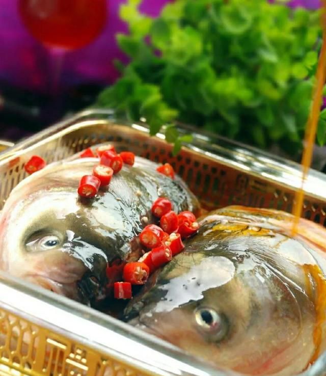 粤人有句顺口溜“崇鱼头鲩鱼尾，塘鲺中间田鸡比”你知道其含意吗