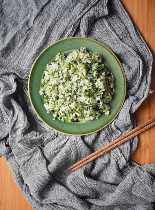 你和幸福就差这一份芥菜炒饭