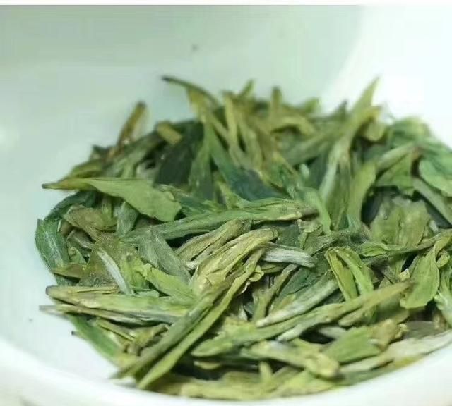 茶杀青跟炒青有什么区别(绿茶又可分为蒸青晒青炒青和烘青)图3