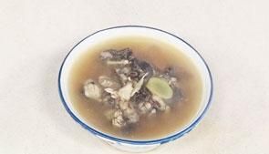 女人大补汤：阿胶乌鸡汤，学会这招夫妻关系绝对的好！