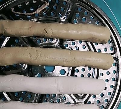 #暖冬酱在手，嗨吃部队锅#韩式辣酱炒年糕，在家自己动手做起来