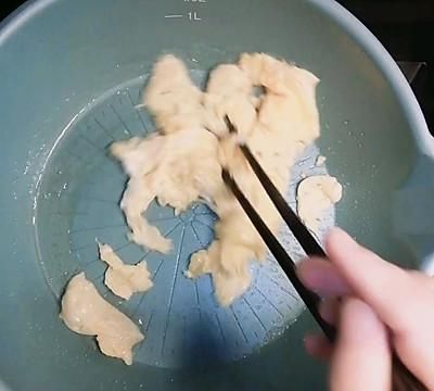 #暖冬酱在手，嗨吃部队锅#韩式辣酱炒年糕，在家自己动手做起来