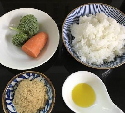 #春季减肥，边吃边瘦#西兰花亚麻籽油饭团