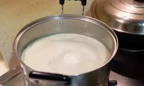 外地人都说豆汁是泔水，豆汁的奥妙现在没几个人知道