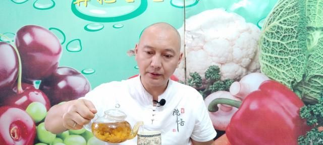 你知道干桂圆怎么吃才好吗？桂圆茉莉一壶茶，中老年人有福了