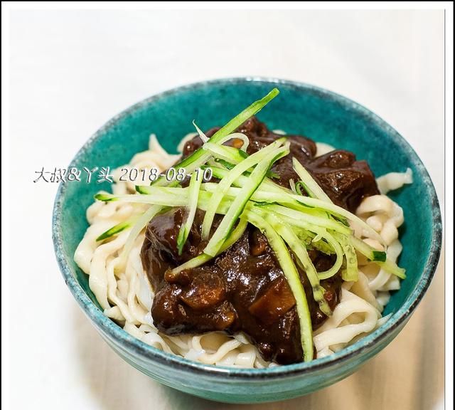 大叔&丫头 2018/08/10 炒酱松茸牛肉汤