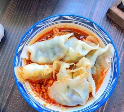 餐厅必点的水饺两种吃法，在家也能做