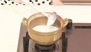 杏仁豆腐的做法有哪些,杏仁豆腐的家常做法图11