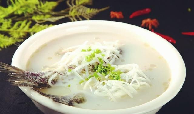 萝卜丝怎么煮汤好喝,煎鸡蛋和萝卜丝一起煮汤图14