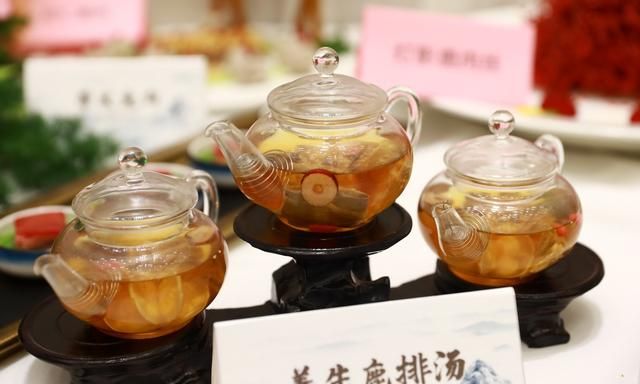 鹿肉的百种吃法，东北美食盛宴、很贵很补