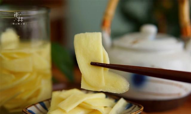 姜不只是调味品，夏天试试“醋泡姜”，健脾开胃，老人常吃好处多
