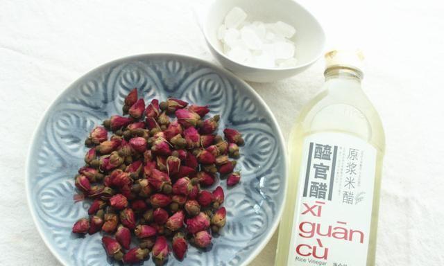 让皮肤Q弹嫩白的驻颜法宝——玫瑰醋饮