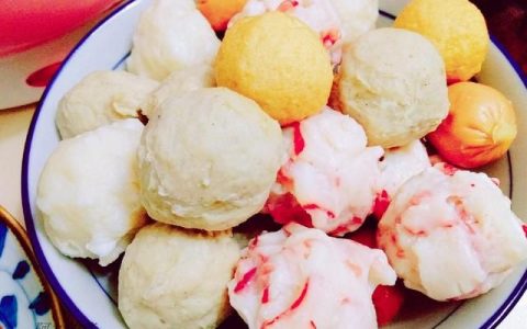 小火锅丸子怎么做好吃(火锅丸子怎么做好吃)