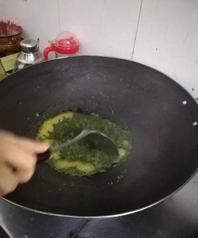 艾叶糍粑怎么做(艾叶糍粑的)图2