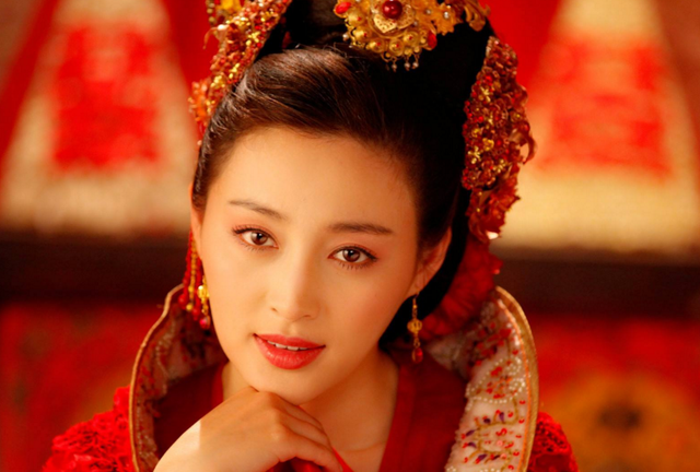 古人常说：“再饿莫吃坟前供，再累莫坐人肉凳”，人肉凳指的是啥