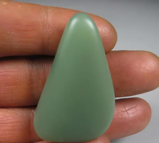 青玉和碧玉的区别