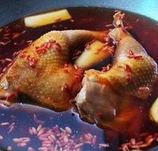 梅州娘酒鸡有什么特色,梅州客家娘酒有什么特色图19