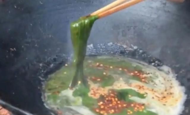 没吃过云南的炸青苔，你不会明白什么才是终极野菜
