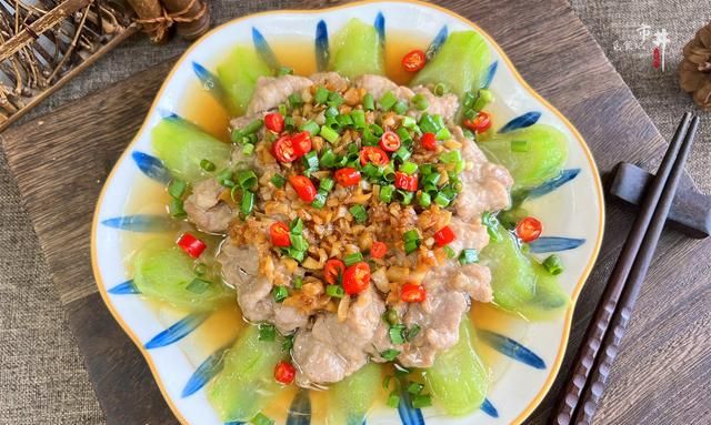 入秋后要懂忌嘴，建议少吃炒菜，推荐6种适合秋天的蒸菜，防秋燥