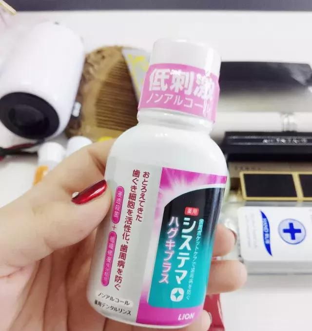 圣诞小分享——女生包包里的小东西