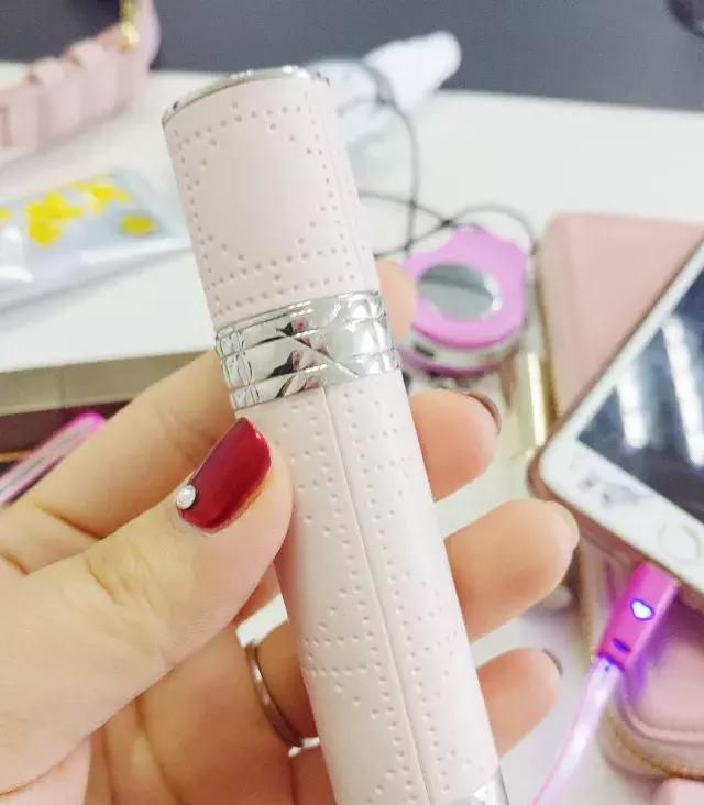 圣诞小分享——女生包包里的小东西