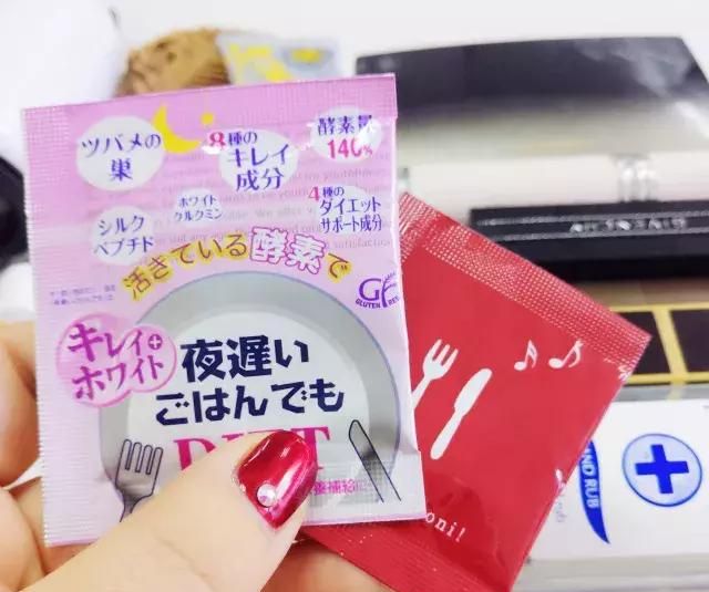 圣诞小分享——女生包包里的小东西
